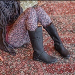 Teva Women’s 9.5 De La Vina Black Leather Tall Moto Waterproof Boots Strappy